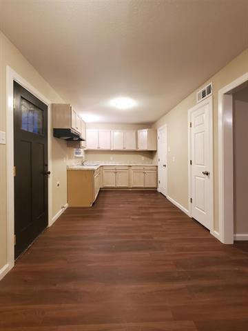 Building Photo - 8336 Bunche Dr