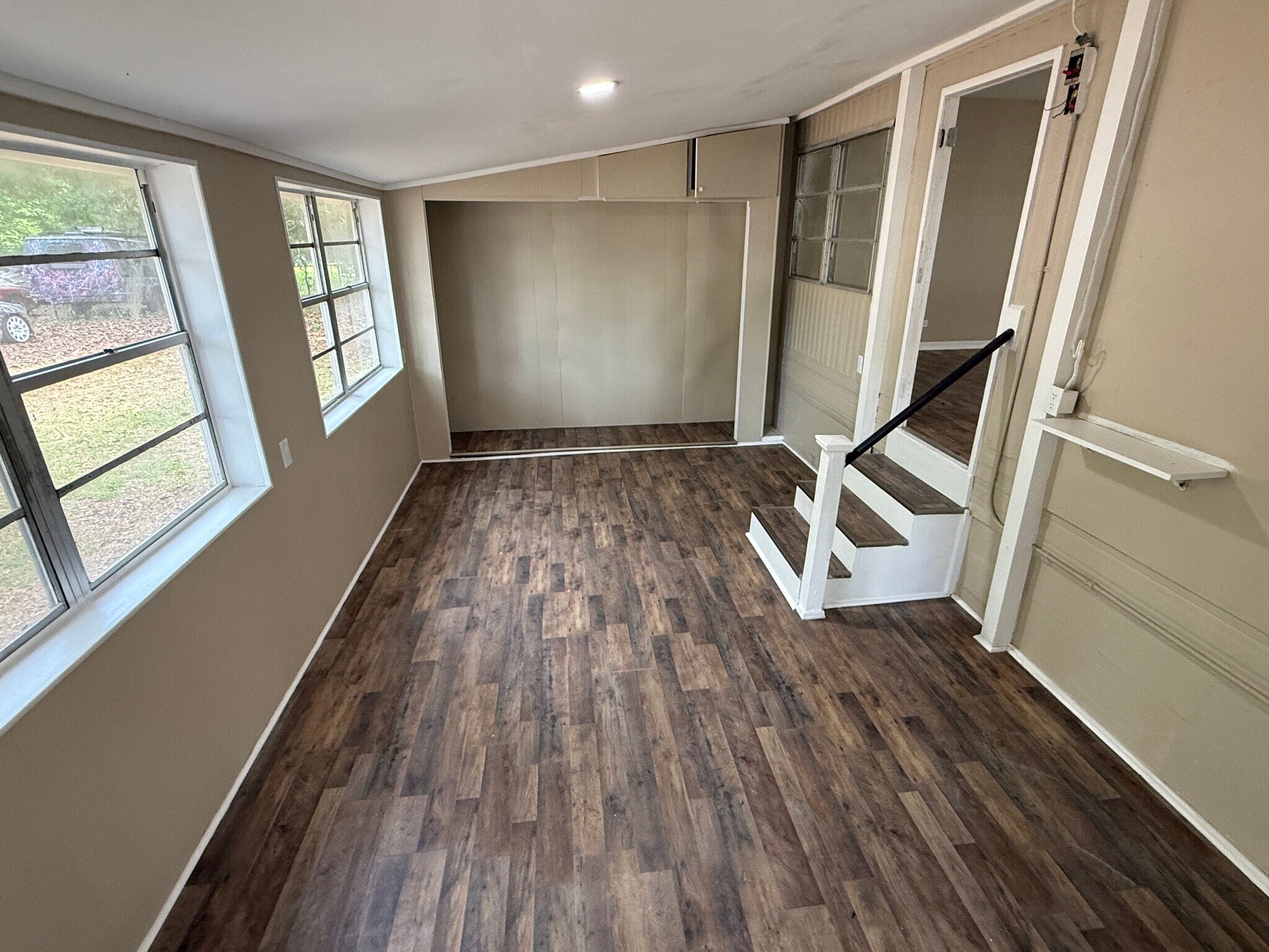 Building Photo - 7545 Necia Dr
