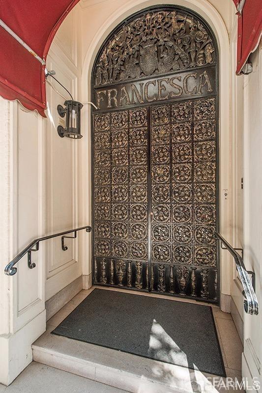 Building Photo - 850 Powell St