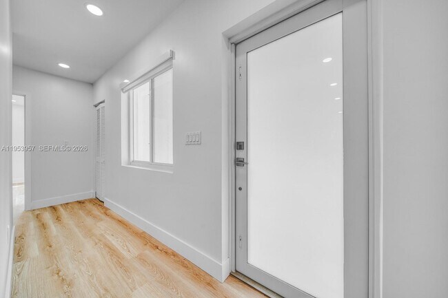 Building Photo - 4345 SW 5th Terrace