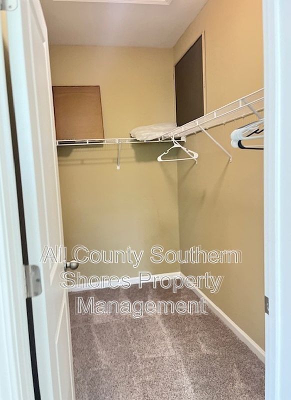 Building Photo - 1628 Fairforest Ct