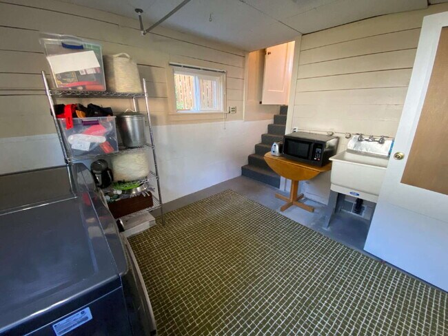 Building Photo - Charming 3-Bedroom Home with Massive Detac...