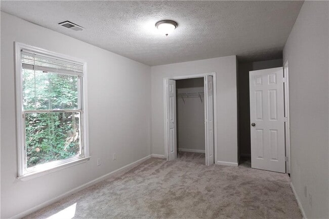 Building Photo - 4870 Wade Valley Way