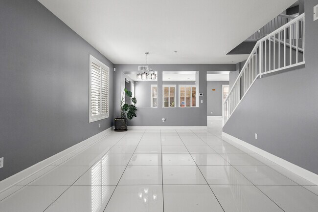 Building Photo - 16001 Filbert St
