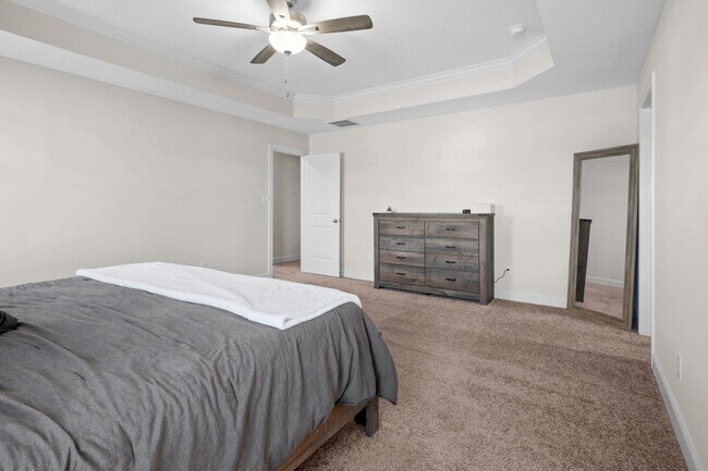 Building Photo - 1818 Olde Towne Pointe Blvd