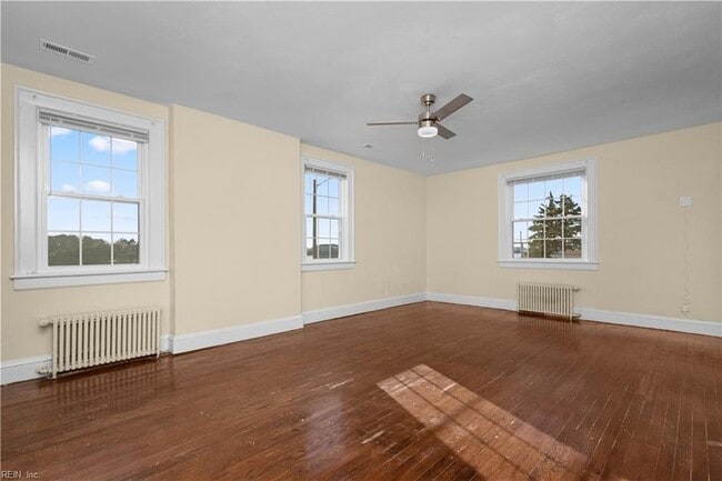 Building Photo - 2800 Chesterfield Blvd