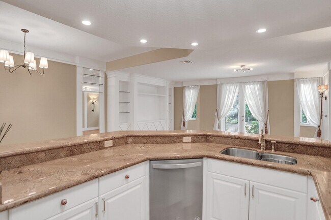 Building Photo - 1900 Oceanwalk Ln