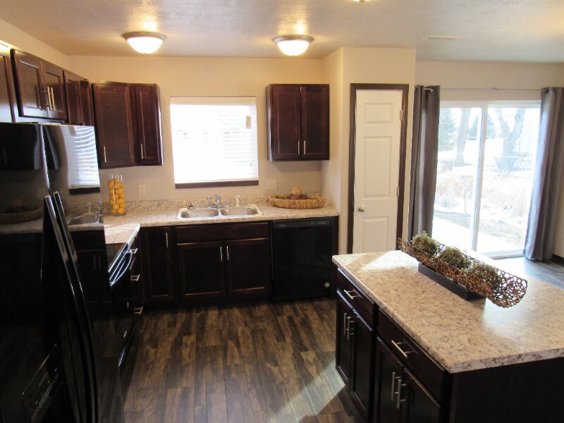 Building Photo - 325 Jerry Pl