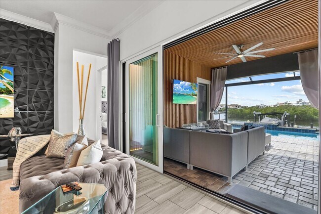 Building Photo - Waterfront Luxury Living | Private Dock + Direct Tampa Bay Access