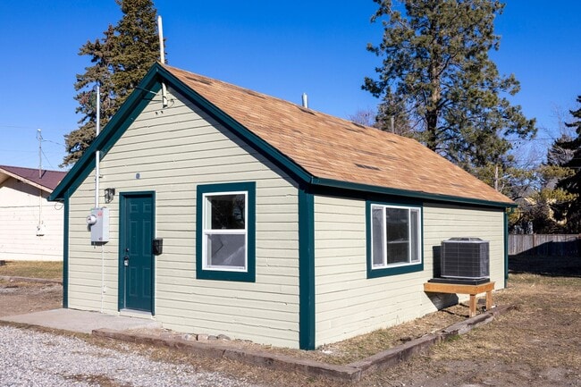 Building Photo - 1232 W Babcock St