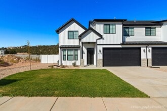 Building Photo - Female Only - Private Room with Shared Bathroom in a brand new Townhome - partly furnished & Util...