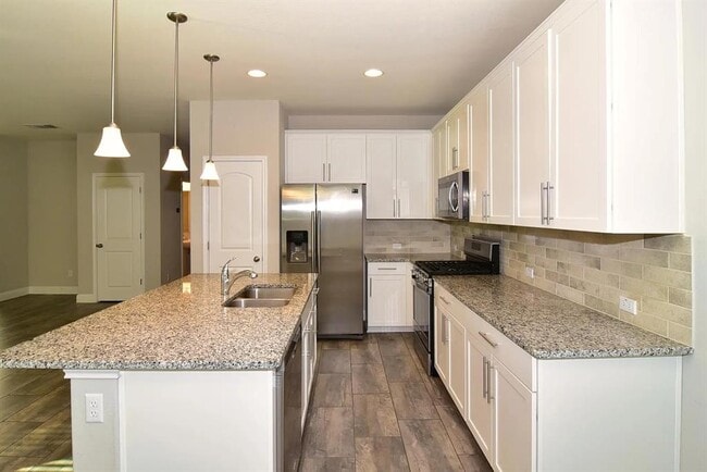 Building Photo - 1050 Kenney Fort Crossing