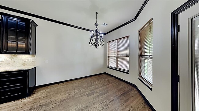 Building Photo - 4916 SW 127th St