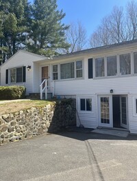 Building Photo - 864 Bucks Hill Rd