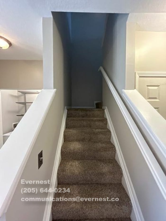 Building Photo - 1208 Green Dr