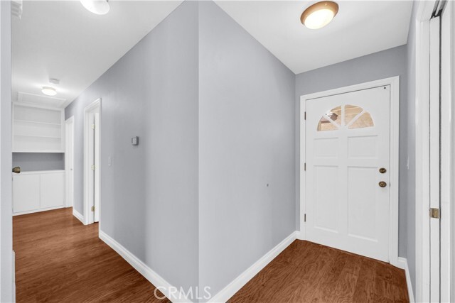 Building Photo - 5071 Doanoke Ave