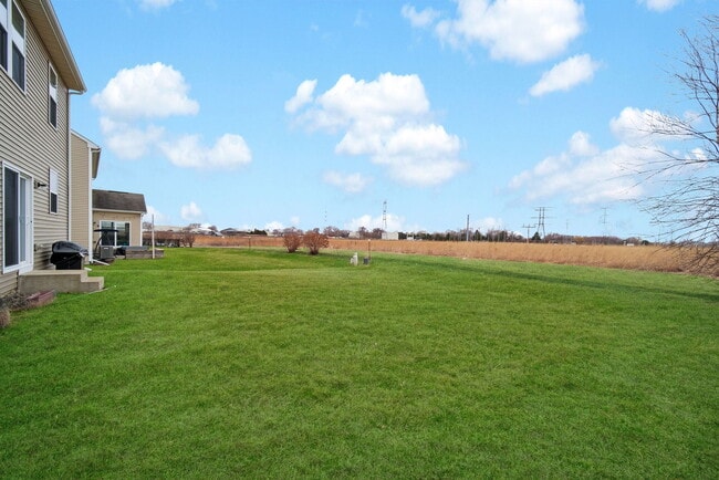 Building Photo - 4255 Fraser Cir