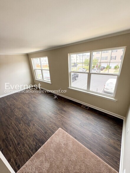 Building Photo - 2342 Silver Fox Way