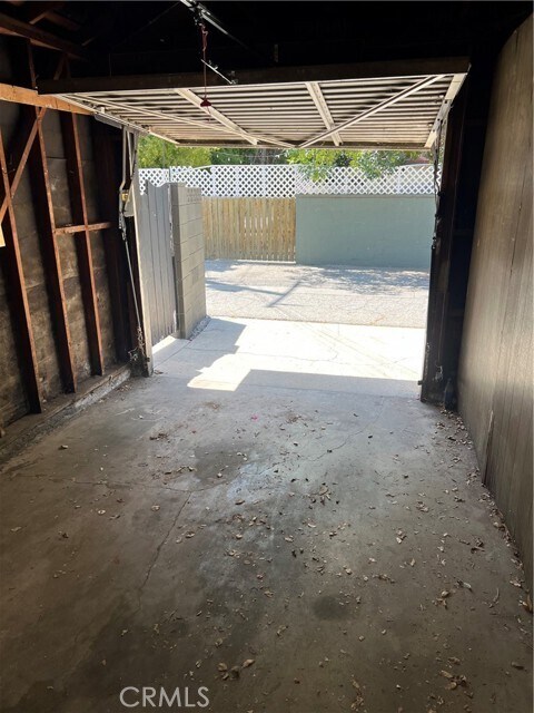 Building Photo - 12660 Oxnard St