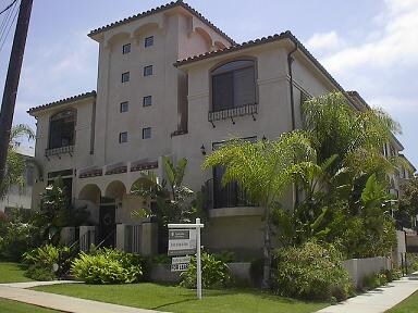 Primary Photo - 15920 W Sunset Blvd