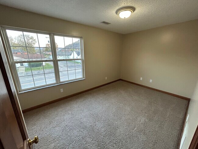 Bedroom 2 - 505 50th St SE