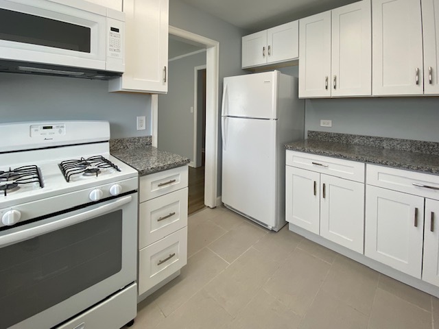 Building Photo - Braeside Apartments