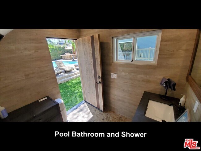 Building Photo - 4744 Haskell Ave