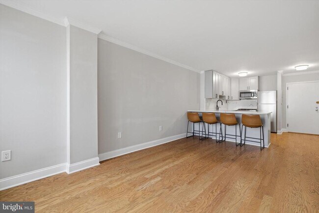 Building Photo - 1301 20th St NW