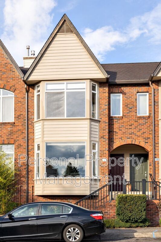 Building Photo - 112 W 24th St