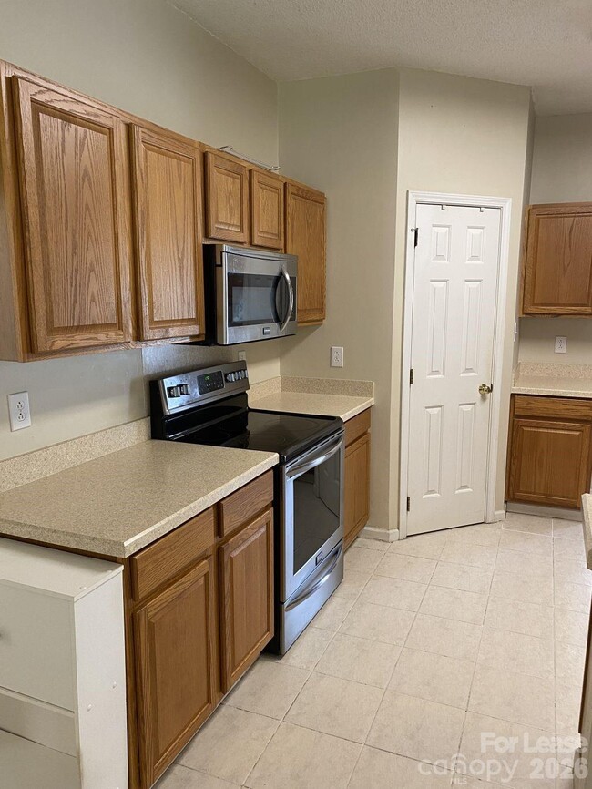 Building Photo - 10603 Old Bridge Ln