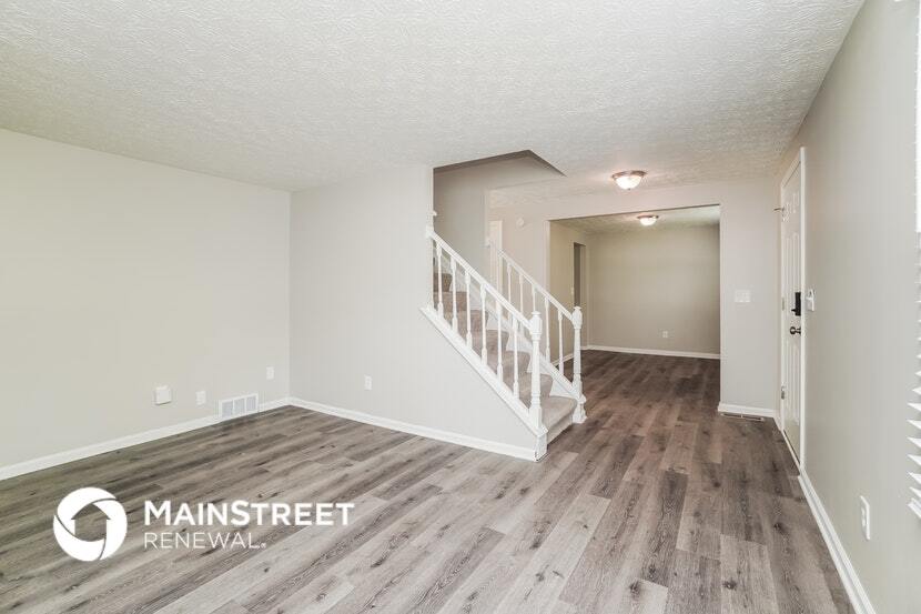 Building Photo - 696 Maclam Dr