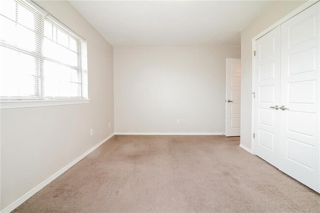 Building Photo - 2613 SW 90th St
