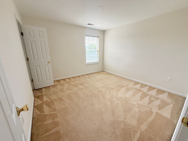 Building Photo - 3 Brushy Creek Cir