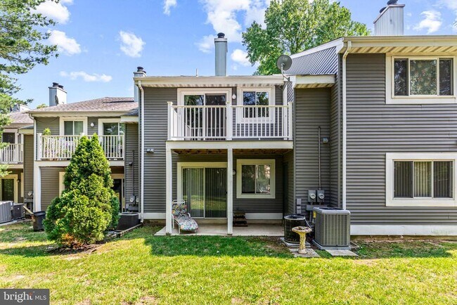 Building Photo - 105 Mulberry Cove