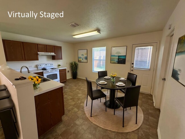 Building Photo - Nice Single Story in Saginaw Area