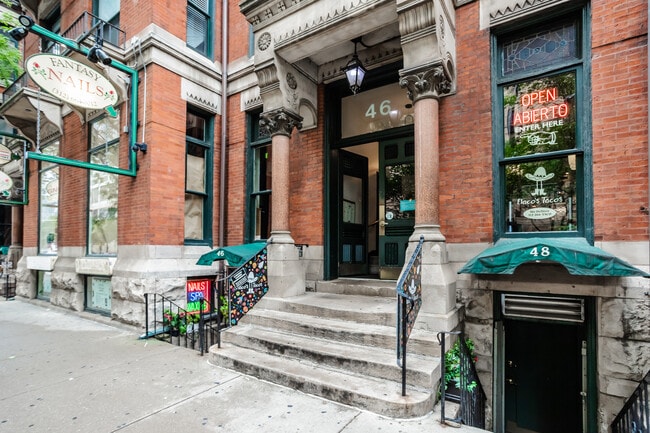 Building Photo - 46 E Chicago Ave