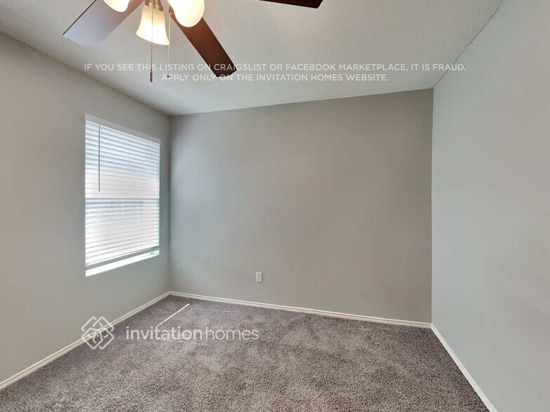 Building Photo - 4901 Waterford Dr