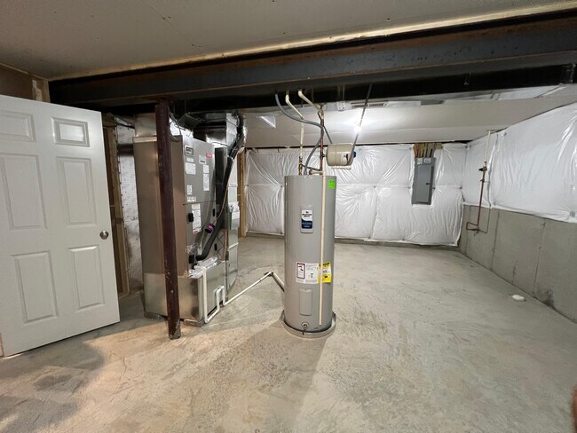Building Photo - 6976 Briarcliff Ct