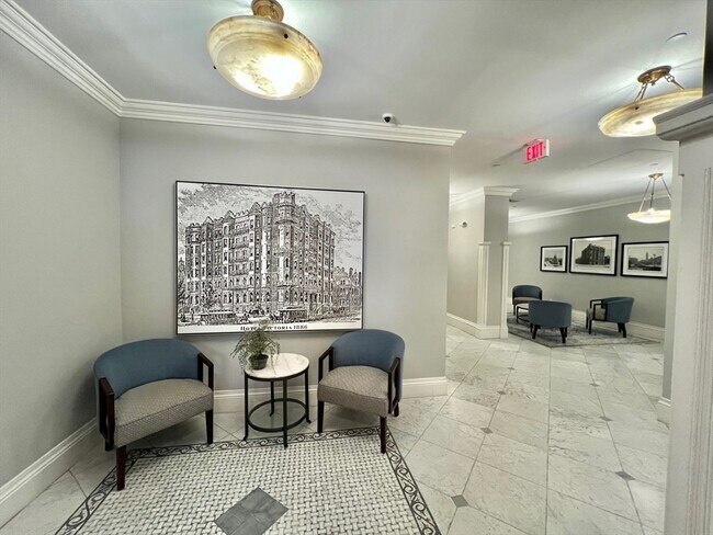 Building Photo - 271 Dartmouth St