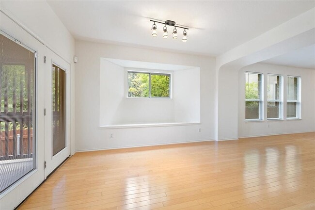 Building Photo - 2117 Sage Canyon Dr