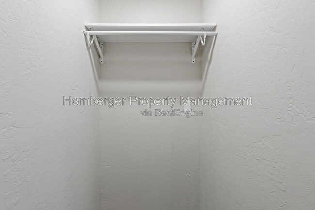 Building Photo - 9717 N Stevens St