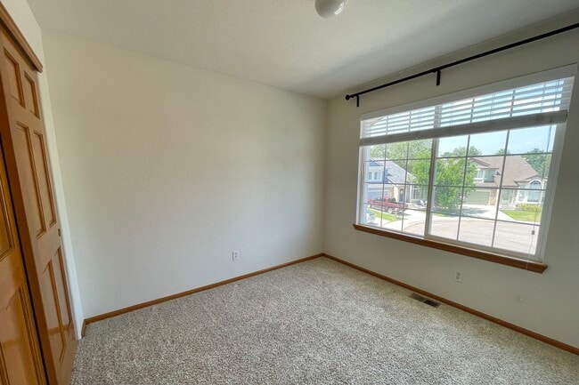 Building Photo - 3126 Gardenia Way