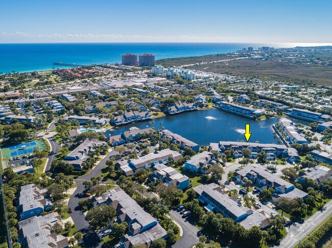 Building Photo - 1216 Ocean Dunes Cir