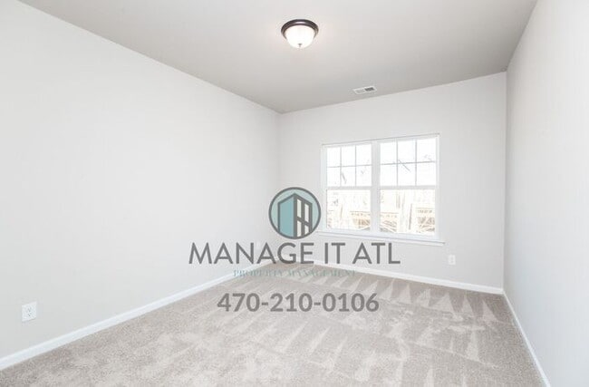 Building Photo - Elegant Townhouse in City of Buford School District!