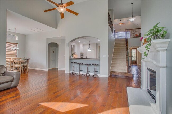 Building Photo - 12221 Montclair Bend