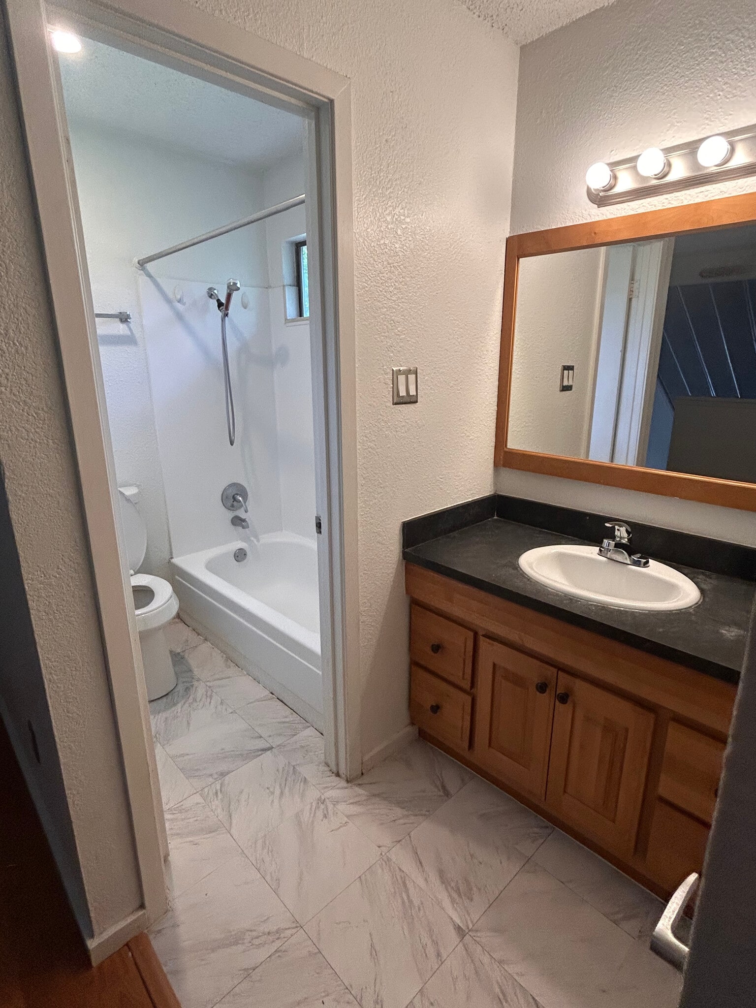 Building Photo - 3446 Willowrun Dr