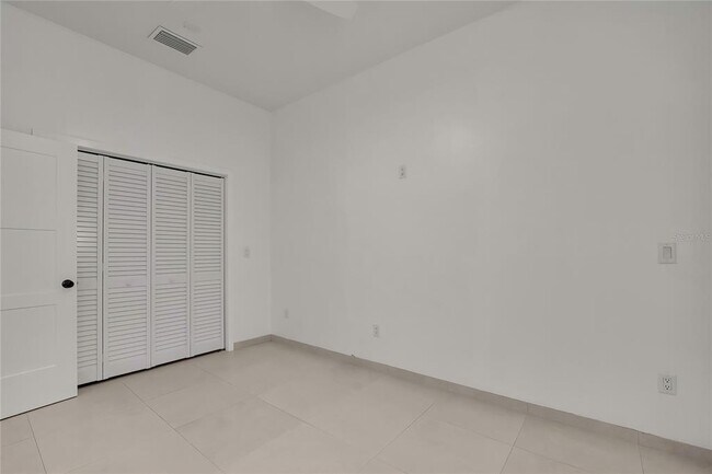 Building Photo - 18405 N 30th St