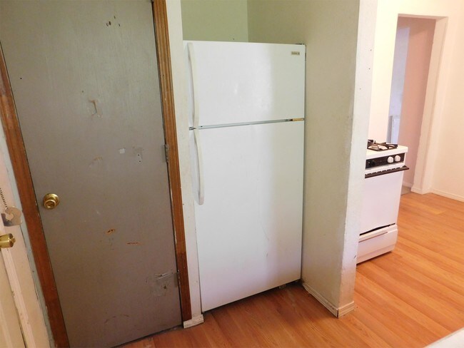 Building Photo - 1411 S Buchanan St