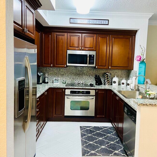 Building Photo - 3205 Renaissance Way