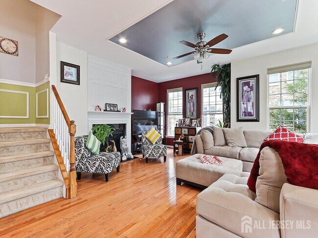 Building Photo - 1705 Gabriel Ln